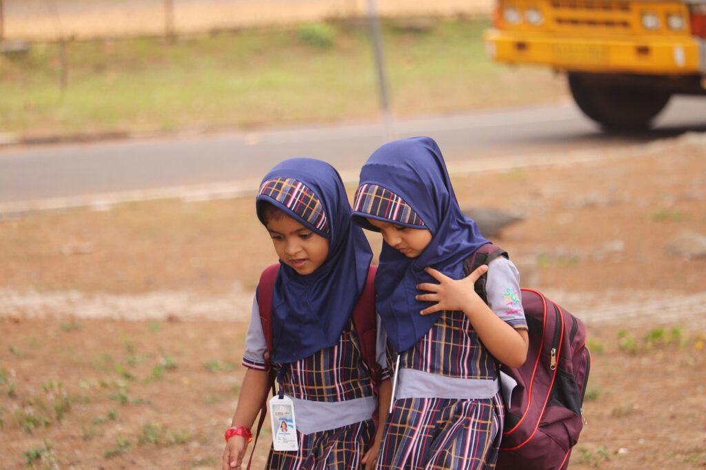 zaharatul quran, islamic girl, girls, school baby, child school, bag, religion, hijab, muslims, islam, brown school